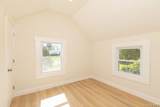 48 Senix Avenue - Photo 11