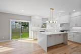 8 Violet Avenue - Photo 3