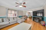 1922 Hering Avenue - Photo 3