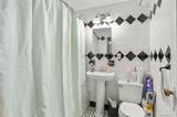 2736 Colden Avenue - Photo 20