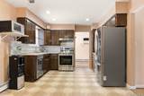 225 Bellerose Avenue - Photo 10