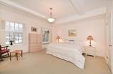 160 MIDDLE NECK Rd - Photo 20