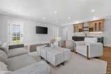 1840 Soundview Court - Photo 32