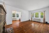 84 Harvard Drive - Photo 2