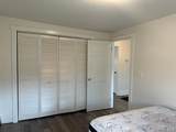 17 West - Photo 13