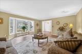 10 Evergreen Court - Photo 6
