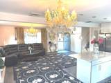 58 Narcissus Avenue - Photo 3