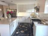 58 Narcissus Avenue - Photo 5