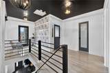 2033 Hering Avenue - Photo 15