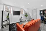 2033 Hering Avenue - Photo 17