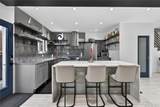 2033 Hering Avenue - Photo 3