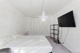 11 Park Avenue - Photo 18