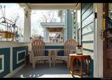10 Oakwood Boulevard - Photo 2