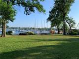 225 Barry Avenue - Photo 2