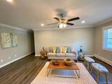 303 Robinson Avenue - Photo 7