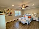 303 Robinson Avenue - Photo 10
