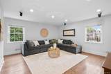213 Barry Avenue - Photo 14