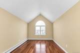 38 Memorial Boulevard - Photo 11