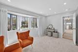300 Chestnut Court - Photo 16