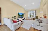 300 Chestnut Court - Photo 7