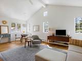 555 Mountain View Avenue - Photo 4