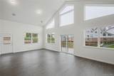 8 Waverly Avenue - Photo 3