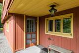 568 High Road - Photo 4
