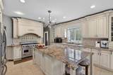 23 Greenwich Avenue - Photo 10