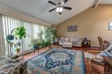 17 Lodge Lane - Photo 5