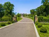 471 Woodbury - Photo 2
