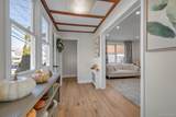 31 Walters Avenue - Photo 2