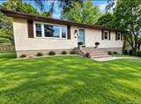35 Beverly Drive - Photo 2