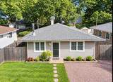 69 Mastic Boulevard - Photo 3