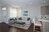 300 Sutton Court - Photo 5