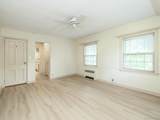 221 Manhasset Avenue - Photo 26