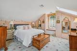 402 Village Avenue - Photo 21