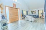 1 Holly Court - Photo 2