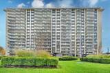 18-15 215 - Photo 1