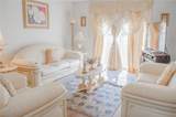 126 Canterbury - Photo 13