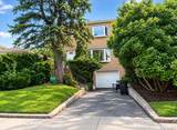 105-20 Ditmars Boulevard - Photo 1