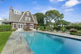 109 Quogue Street - Photo 2