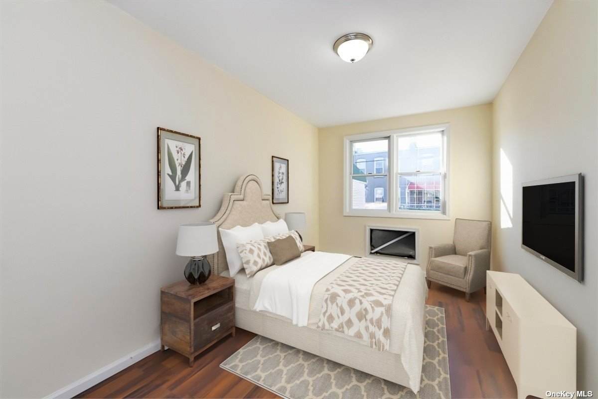 7846 79 Place - Photo 1