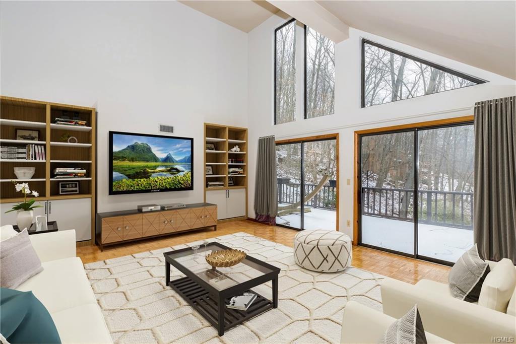 569 Millwood Road - Photo 1