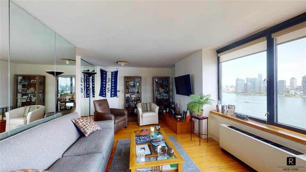 415 37th Street - Photo 1