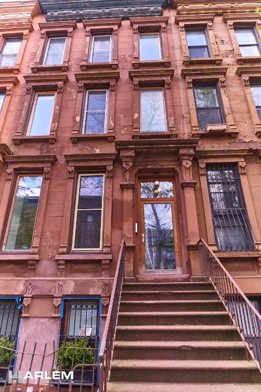 156 130th Street - Photo 1