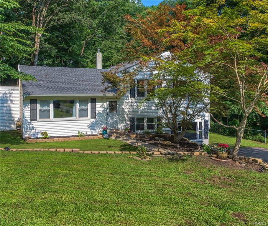 24 Glenna Drive - Photo 1