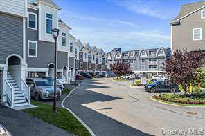 225 Marina Pointe Drive - Photo 1