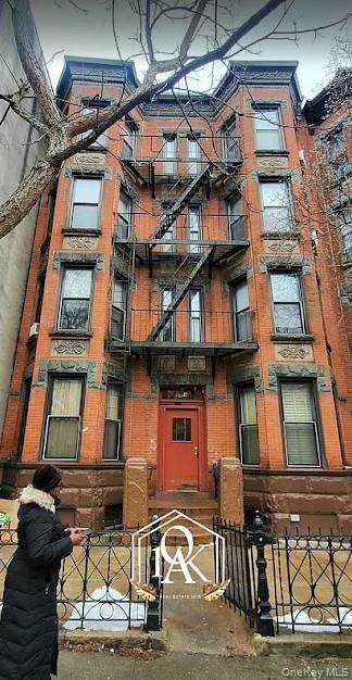 384 2nd Street - Photo 1