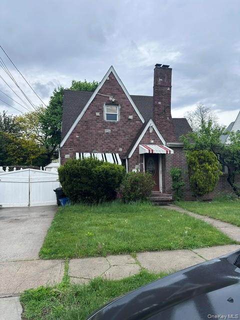 3 Flint Ave - Photo 1