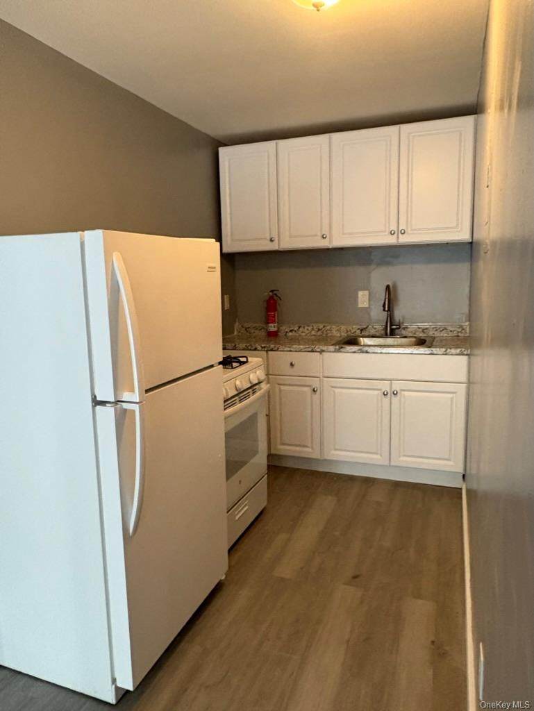 208 Main Street - Photo 1